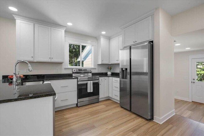 Foto del edificio - 1602 Carruthers St