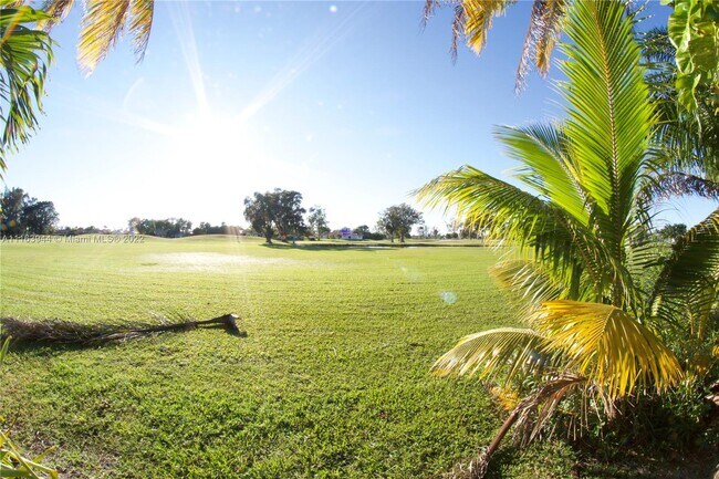 Building Photo - 19808 Bob-O-Link Dr