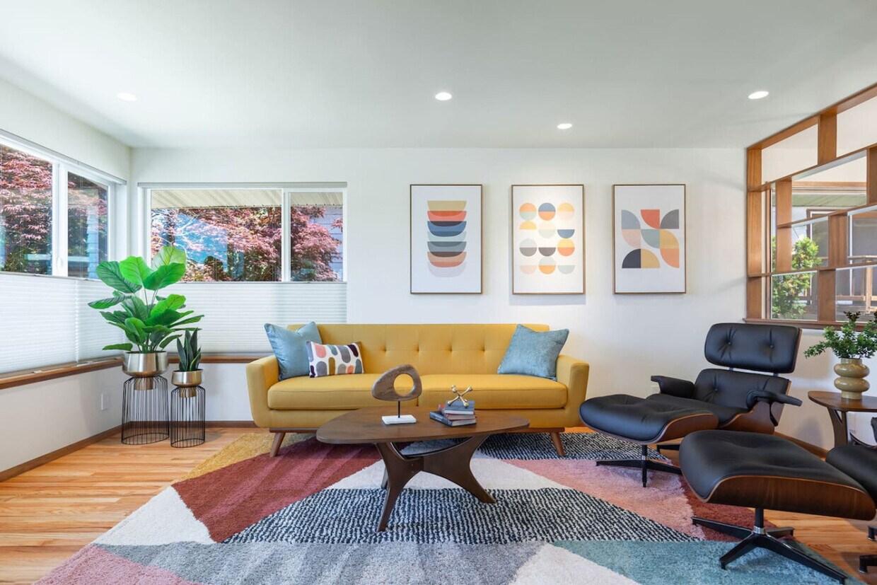 Foto principal - 9740 2nd Ave NW