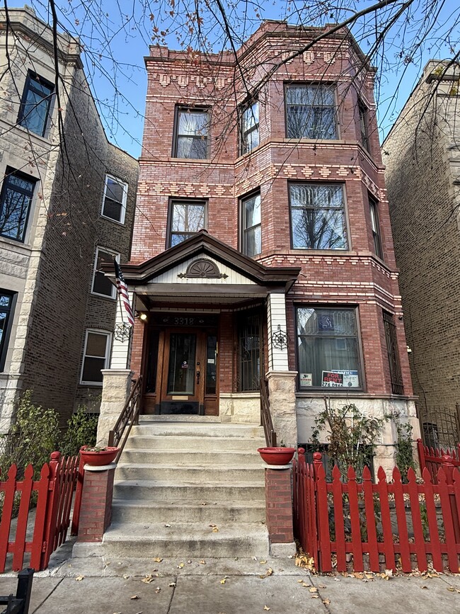 Building Photo - 3318 W Pierce Ave