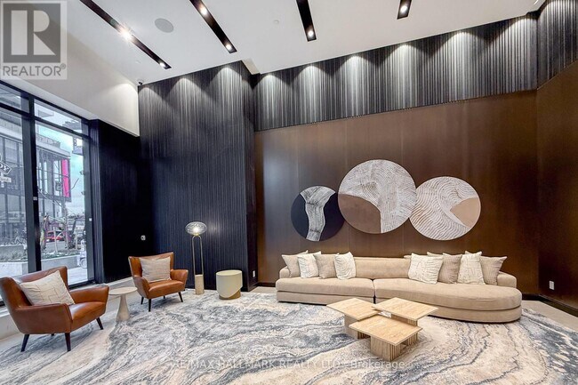 Building Photo - 20 Soudan Ave