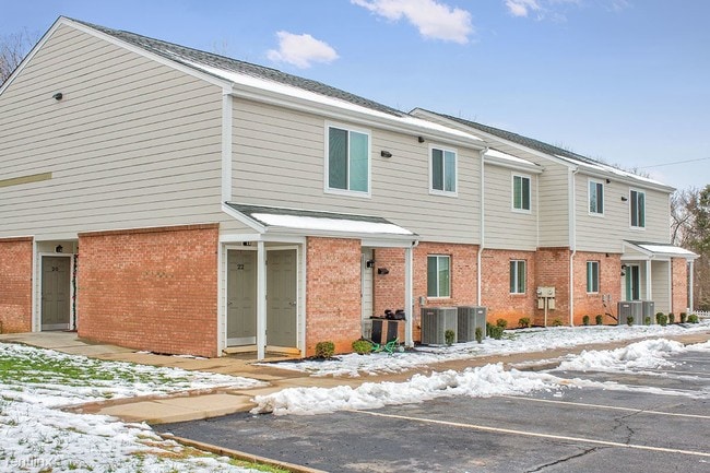 Building Photo - 1 br, 1 bath Apartment - Bailey Court