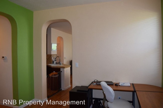 Building Photo - 3 br, 2 bath House - 2712 San Juan Road