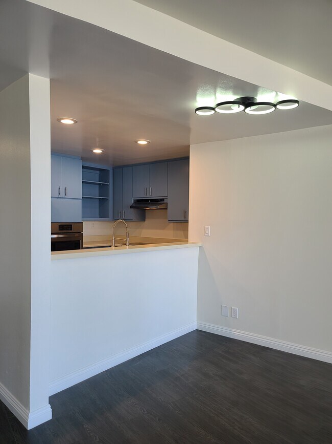 Kitchen - 700 E Ocean Blvd
