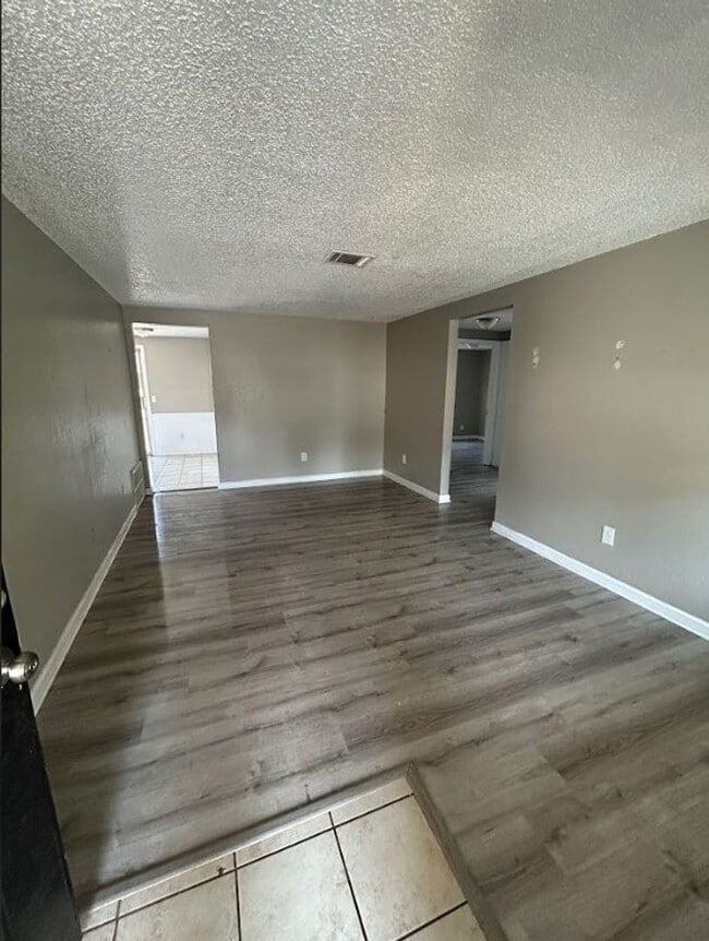 Building Photo - RENT TO OWN – EDMOND, OK