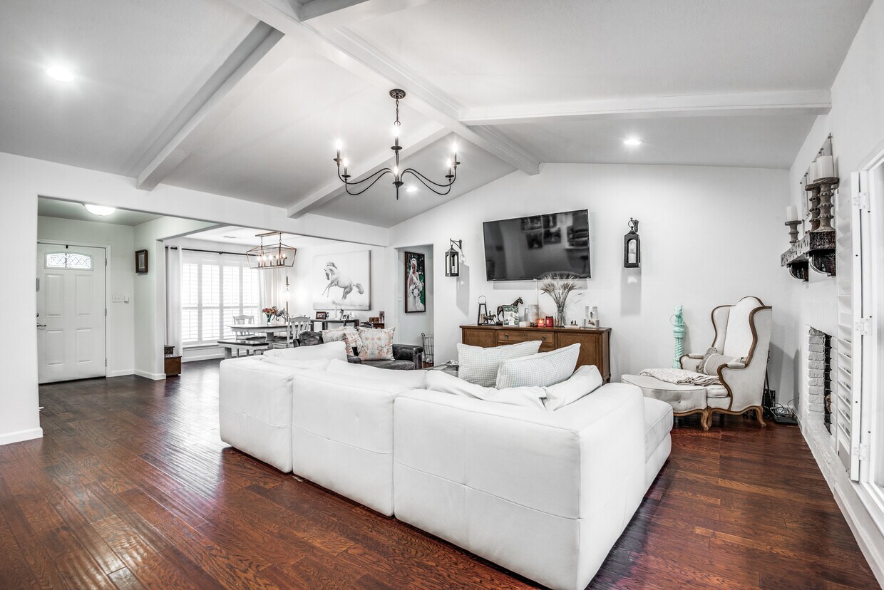 6168 E Lovers Ln, Dallas, TX 75214 House Rental in Dallas, TX