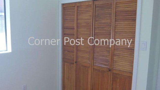 Foto del edificio - 5 Bedroom Home In The South Valley