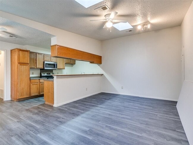 Foto del edificio - 4602 Creek Ct