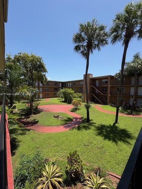 Foto principal - 1230 W 54th St