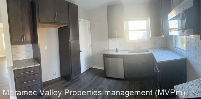 Building Photo - 3 br, 1 bath House - 3732 Avondale Ave.
