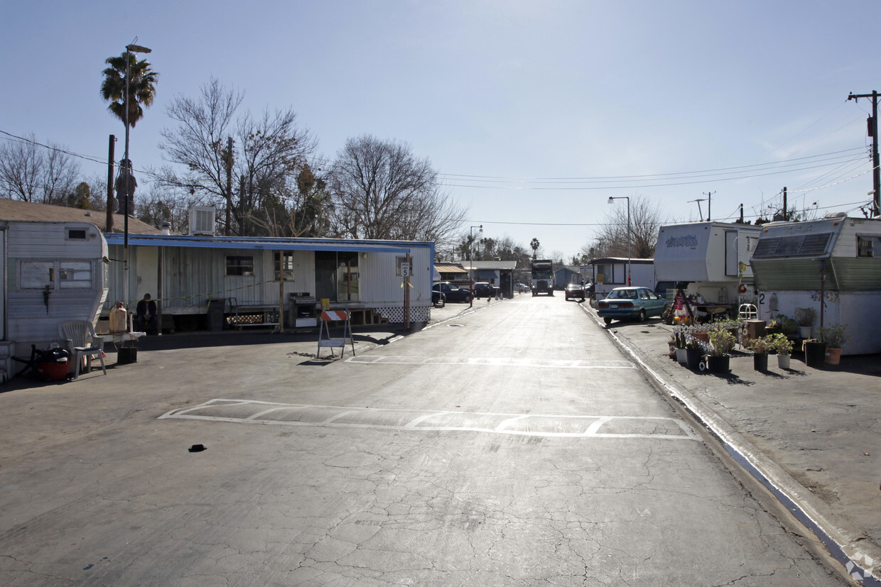 Building Photo - Sacramento Sun RV Park