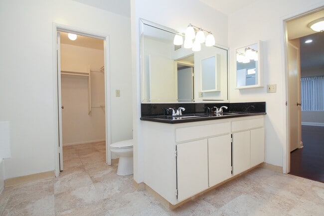 Building Photo - The Cove