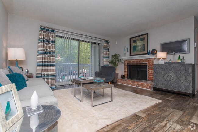 2BR, 2BA - 1094SF - Polo Club Apartments