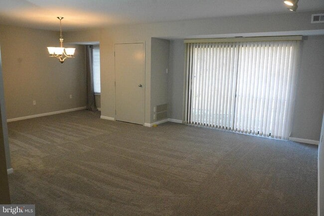 Building Photo - 8852 Spiral Cut