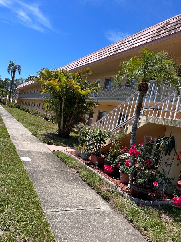 Primary Photo - 2003 Greenbriar Blvd