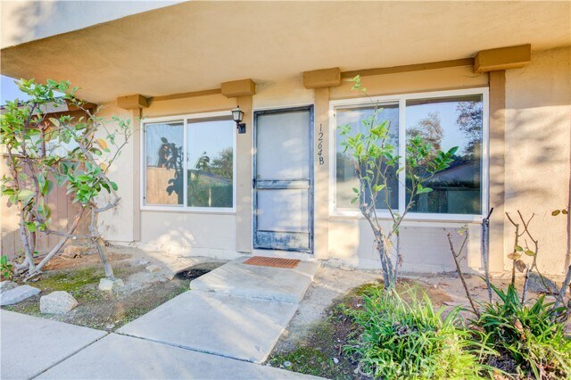 Foto del edificio - 1264 S Diamond Bar Blvd