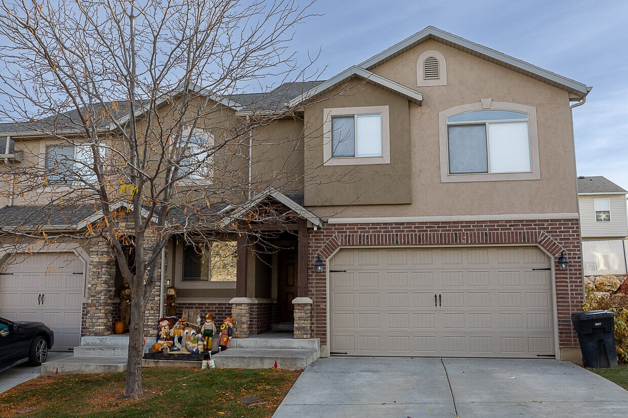 1767 W 5050 S, Roy, UT 84067 Townhome Rentals in Roy UT