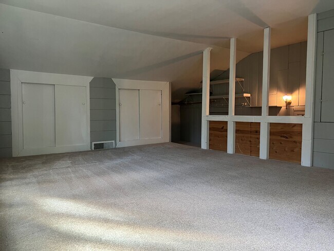 Altillo/Dormitorio - 205 Jackson Ave NW