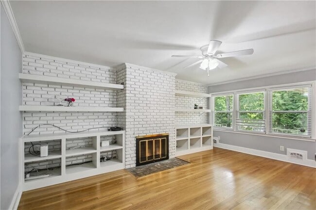 Building Photo - 153 Lindbergh Drive NE