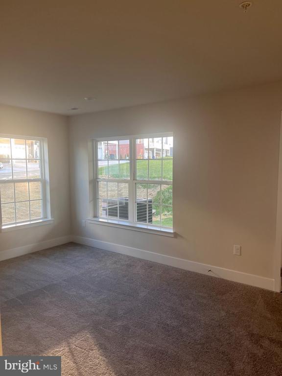 Foto del edificio - 7551 Dundee Rd