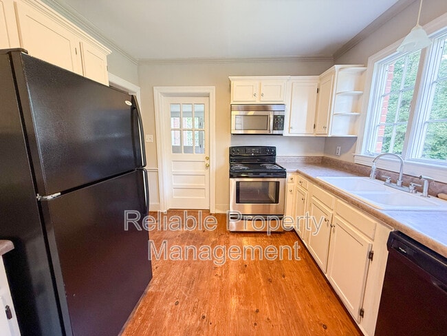 Building Photo - 106 Donald Ross Dr