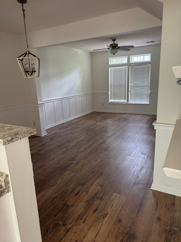 Foto del edificio - 7720 Porter House Dr