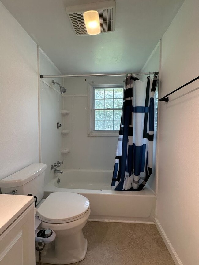 Building Photo - 2752 Carrollwood Heights Rd