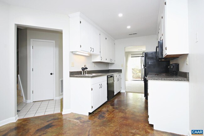 Foto del edificio - 1225 Chatham Ridge