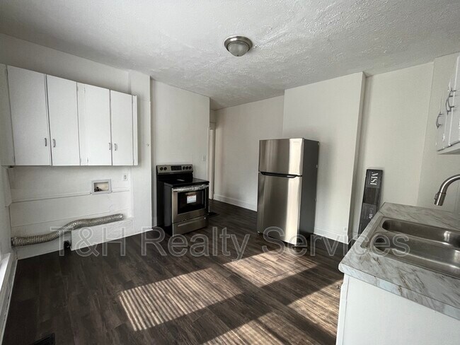 Foto del edificio - 417 N Rural St