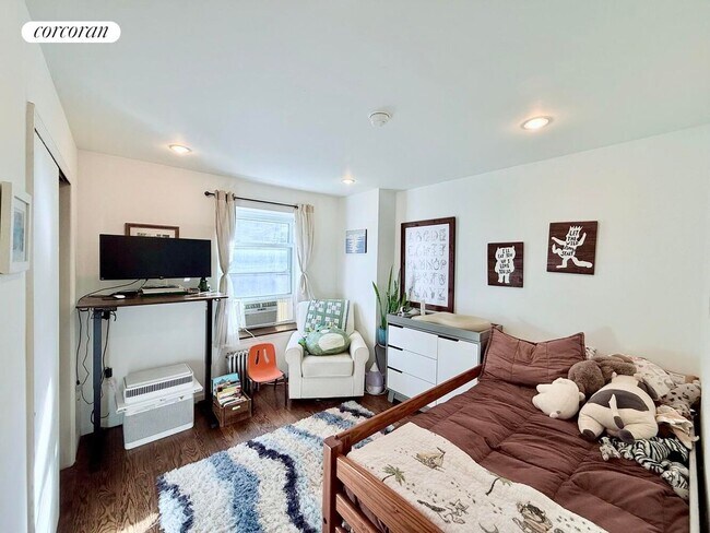 Foto del edificio - 317 4th Ave