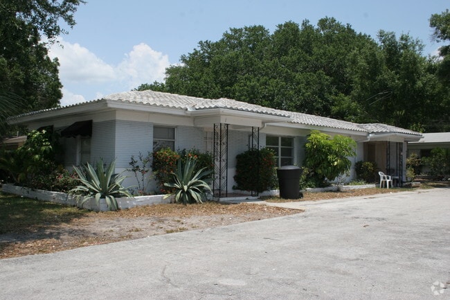 Building Photo - 405 S Meteor Ave