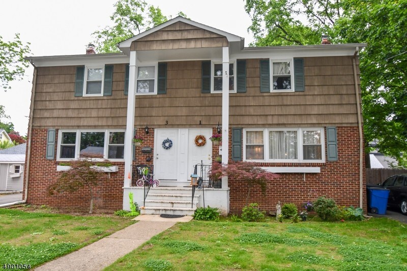 Primary Photo - 1 Ashwood Ct