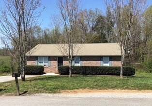 Building Photo - 420 Blake Cir