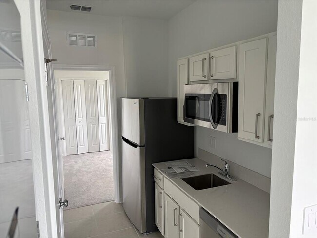 Building Photo - 5241 Green Belt Dr