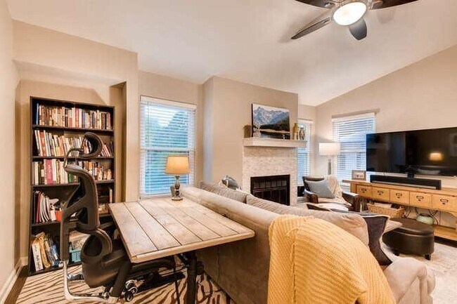 Foto del edificio - 5313 Indio Dr