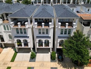 Building Photo - 4008 Barnes St