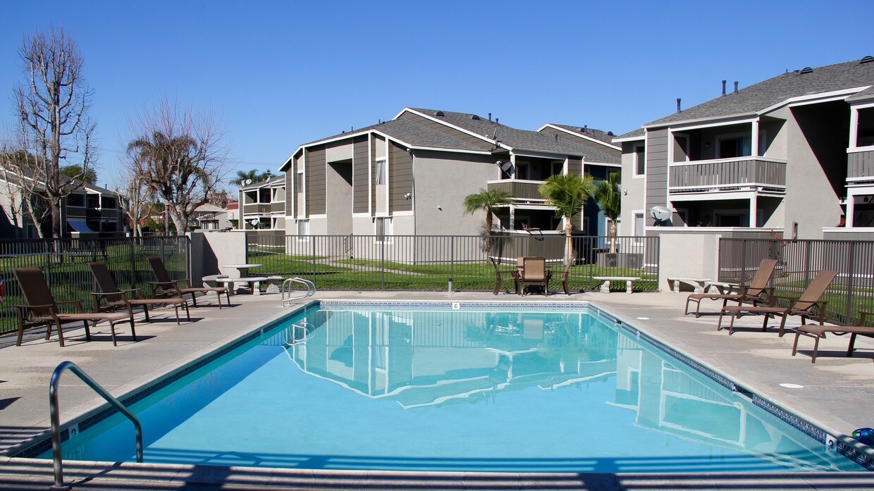 Park West Apartments Apartments 13151 Yorba Ave Chino, CA