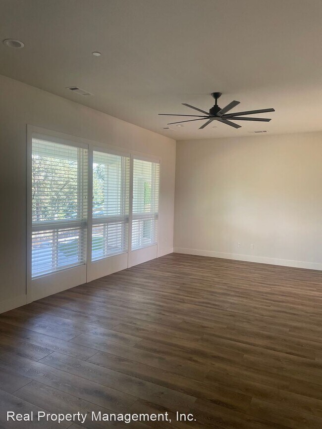 Foto del edificio - 4 br, 2 bath House - 1339 River Ridge Dr.