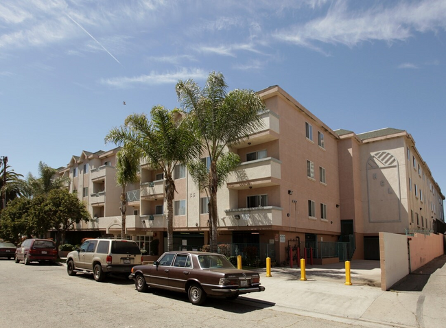 Foto del edificio - Harbor City Lights Apartments