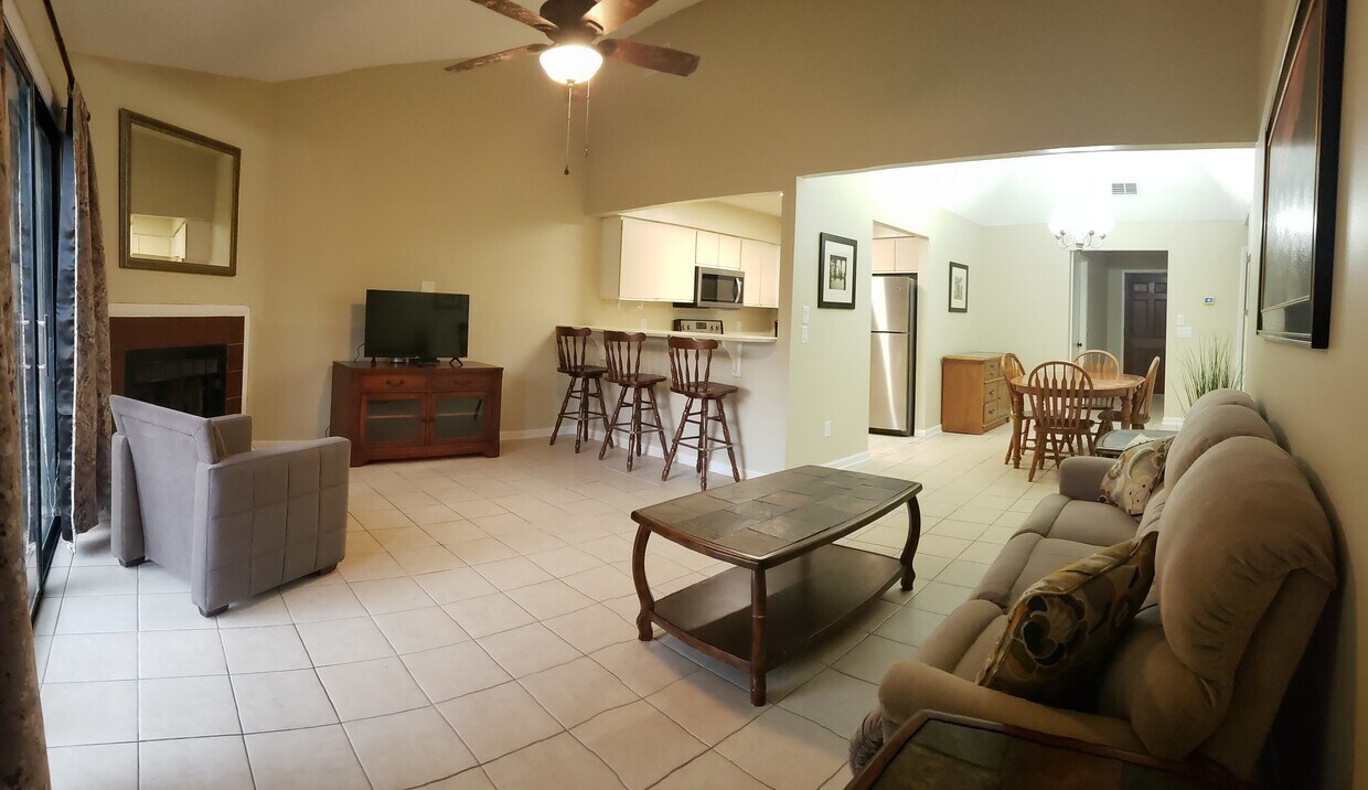 Living Room - 3548 Colony Cove Trail W