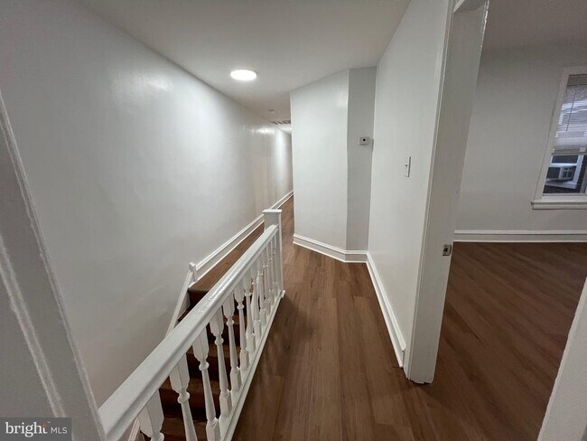 Foto del edificio - 121 S 55th St