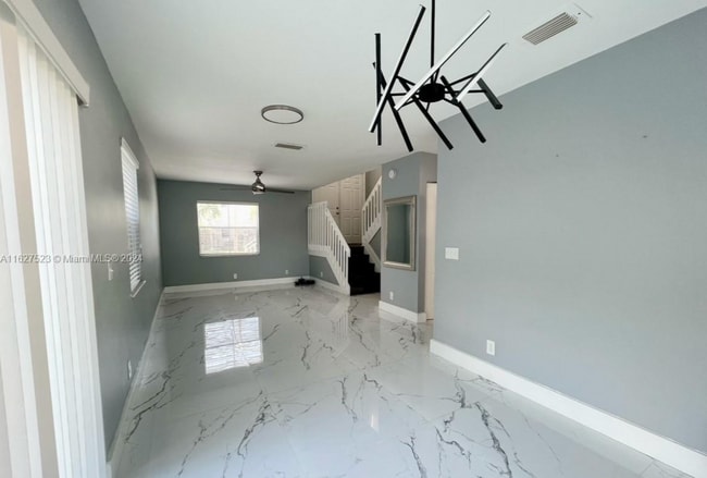 Photo - 6450 Fern St House