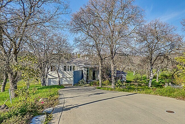 Foto del edificio - 108 Lost Oak Ct