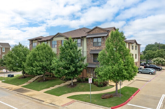 Centre Place Apartments - Centre Place Apartments