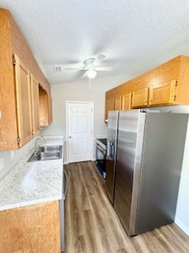 Foto del edificio - Porter Ridge-Ranch w/ Garage on Cul-de-Sac Street
