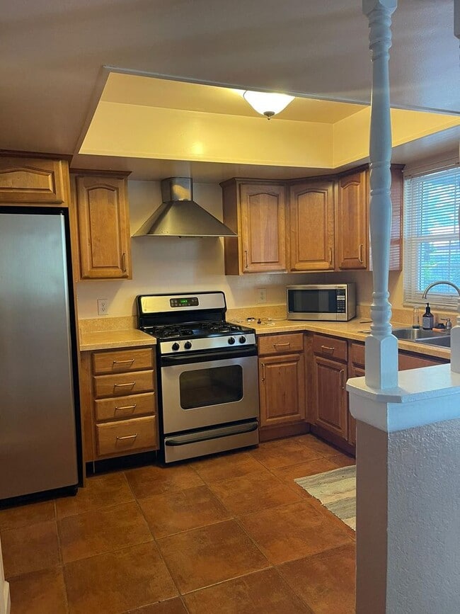 Building Photo - Charming 3 Bed / 2 Bath Home in Winter Spr...