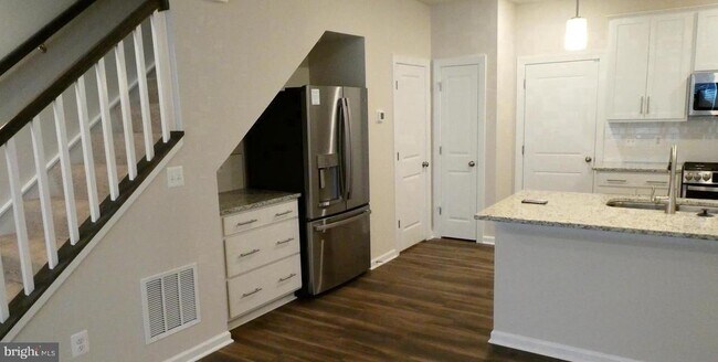 Foto del edificio - 2329 Stephanie Tessa Ln