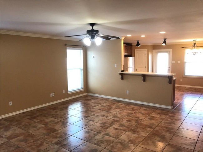 Building Photo - 3118 Quail Creek Dr