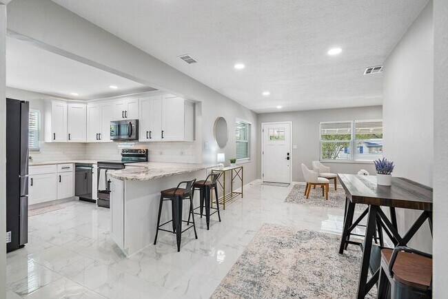 Photo - 10511 53rd Ave N House