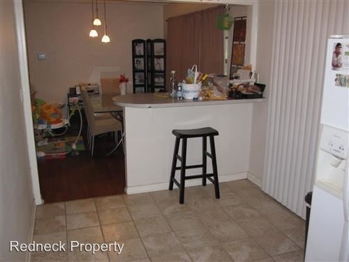 Foto del edificio - 10509 Greystone Ave